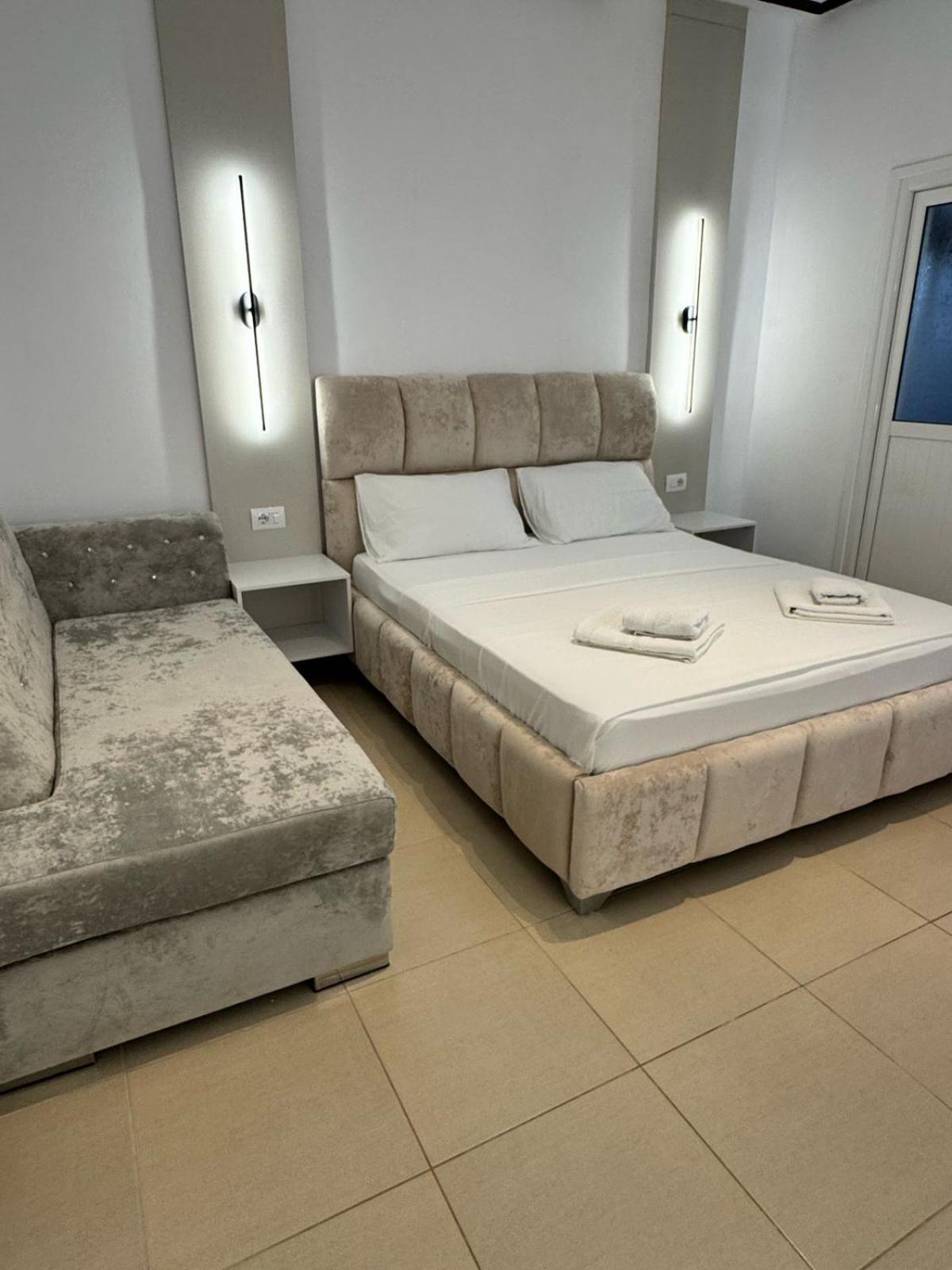 Villa Shehu Ksamil Quarto foto